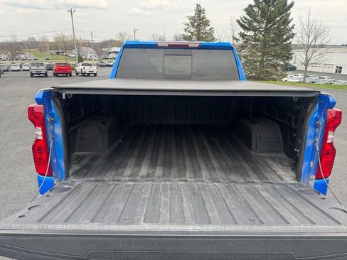 Used 2025 Chevrolet Silverado 1500 LT w/ Convenience Package II image 19