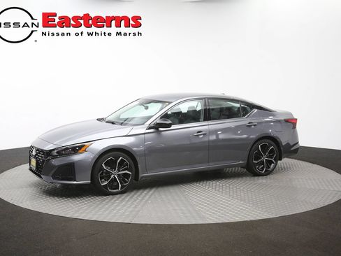 Used 2024 Nissan Altima 2.5 SR FWD image 51