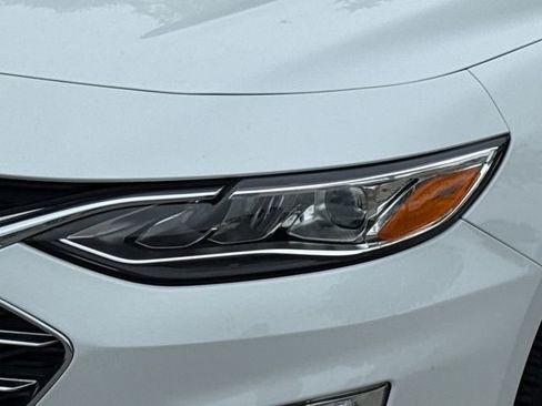 Used 2023 Chevrolet Malibu LT w/ Driver Confidence Package FWD image 4