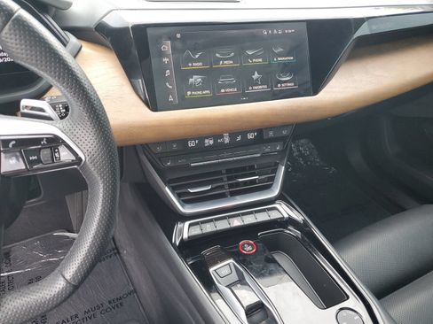 Used 2023 Audi e-tron GT Premium Plus AWD/4WD image 25