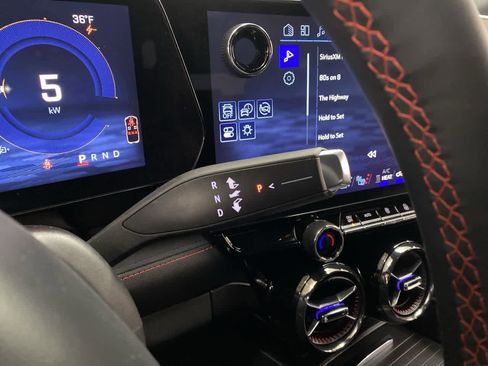 Used 2024 Chevrolet Blazer EV RS image 26