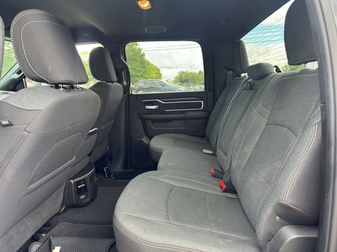 Used 2025 RAM 2500 Big Horn AWD/4WD image 16