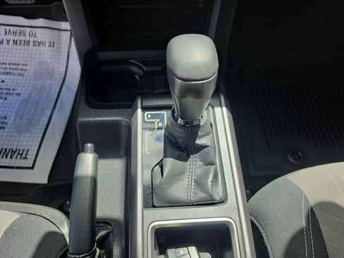 Used 2023 Toyota Tacoma TRD Off-Road w/ Technology Package AWD/4WD image 21