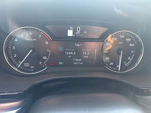 Used 2025 Cadillac XT5 Premium Luxury FWD image 15