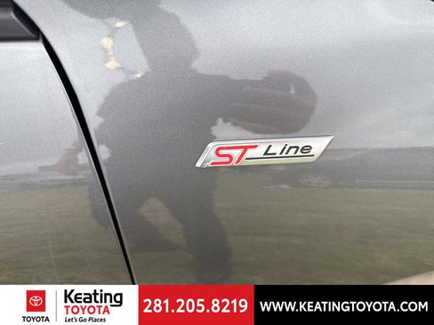 Used 2025 Ford Escape ST-Line AWD/4WD image 9