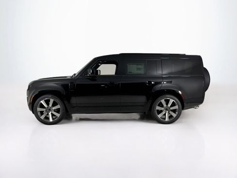New 2026 Land Rover Defender 130 V8 AWD/4WD image 2