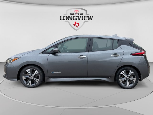 Used 2018 Nissan Leaf SL w/ SL Technology Package FWD image 2