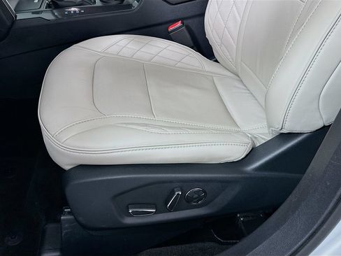 Used 2018 Ford Explorer Platinum AWD/4WD image 20