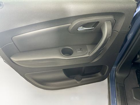 Used 2012 Chevrolet Traverse LT image 23