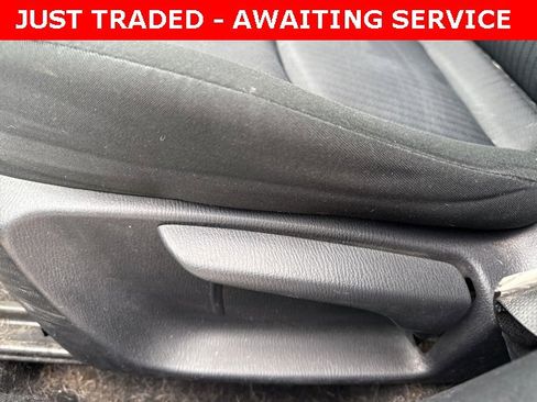 Used 2015 MAZDA MAZDA3 i Sport image 7