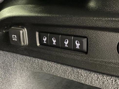 Used 2023 Jeep Grand Cherokee L Summit image 17