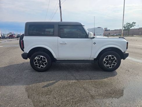 Used 2022 Ford Bronco Outer Banks AWD/4WD image 3