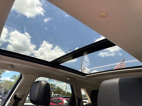 Used 2018 Cadillac XT5 Luxury w/ Driver Awareness Package FWD image 24