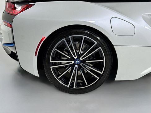 Used 2019 BMW i8 Roadster AWD/4WD image 34