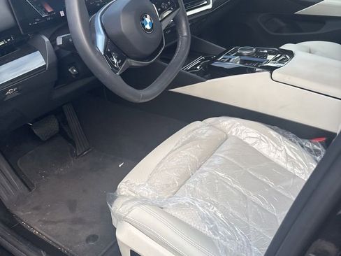 Used 2024 BMW 530i w/ Premium Package RWD image 2