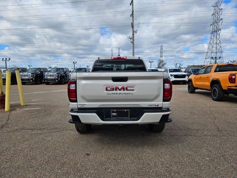 New 2026 GMC Canyon AT4 w/ AT4 Premium Package AWD/4WD image 5