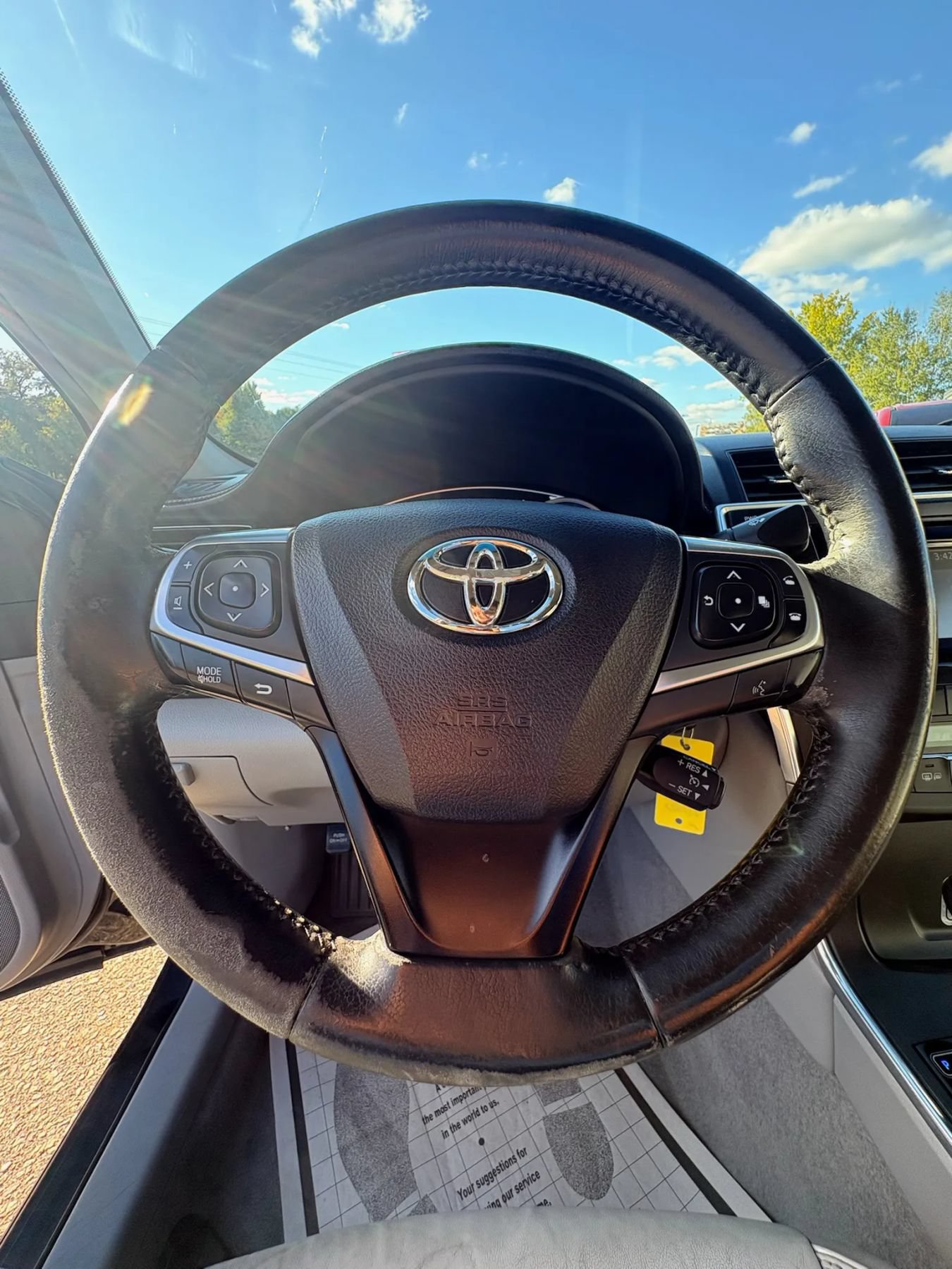 Used 2015 Toyota Camry XLE FWD image 21