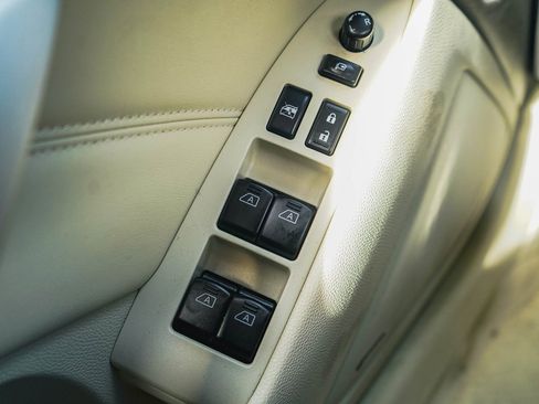 Used 2013 INFINITI G37 Sport w/ Premium Pkg image 26