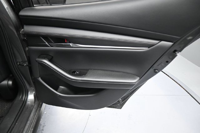 Used 2024 MAZDA MAZDA3 s FWD image 15