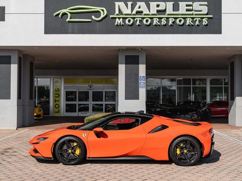 Used 2021 Ferrari SF90 Stradale image 22