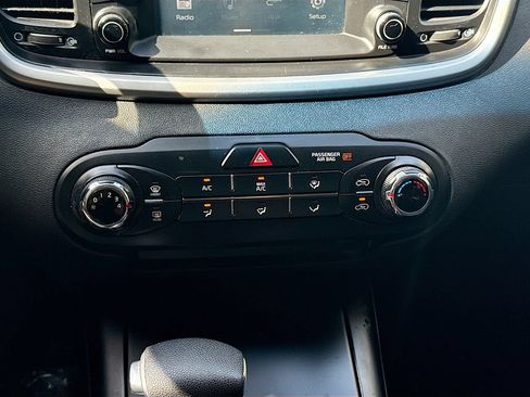 Used 2019 Kia Sorento FWD image 16