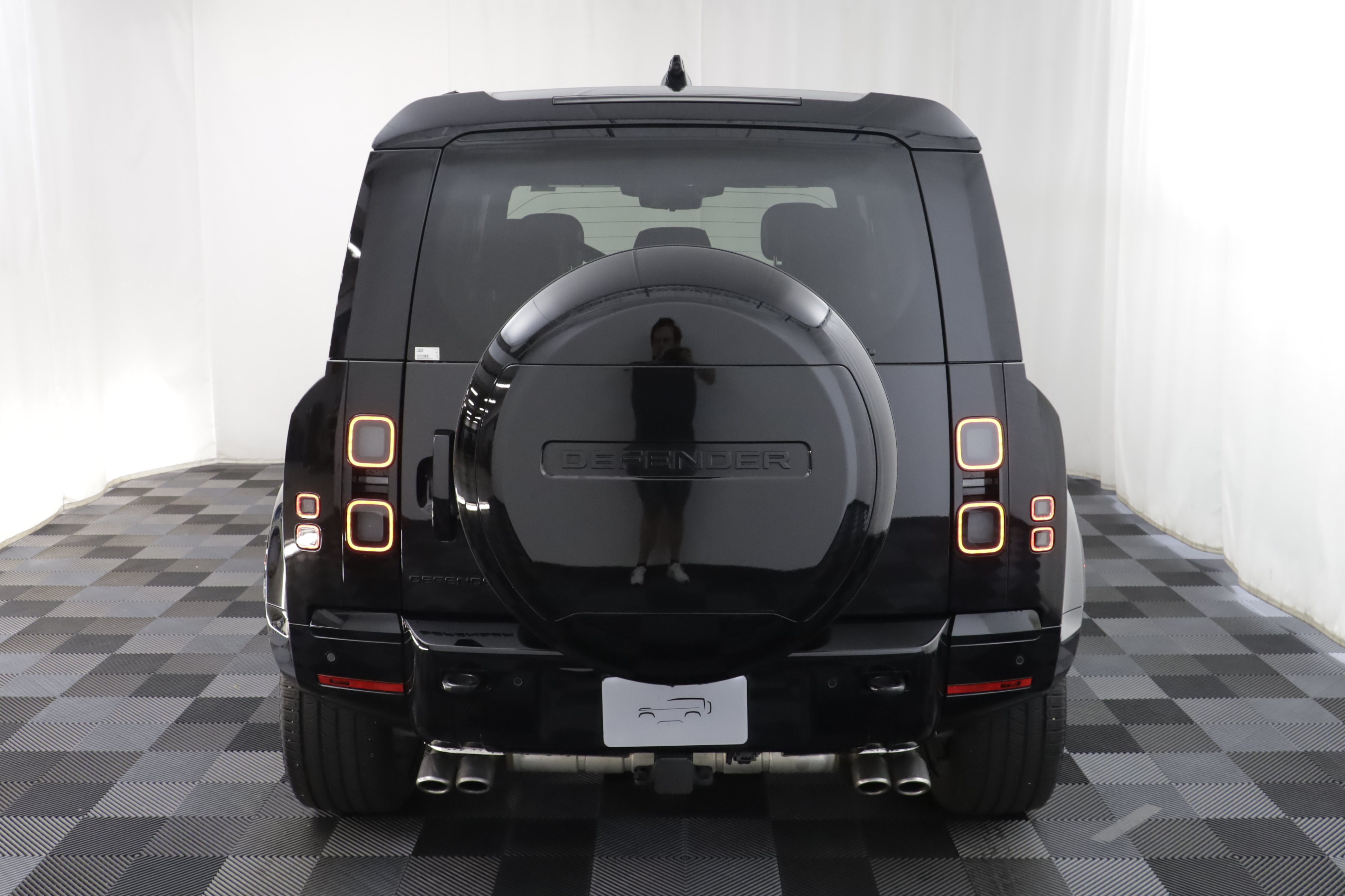 Certified 2026 Land Rover Defender 110 V8 AWD/4WD image 20