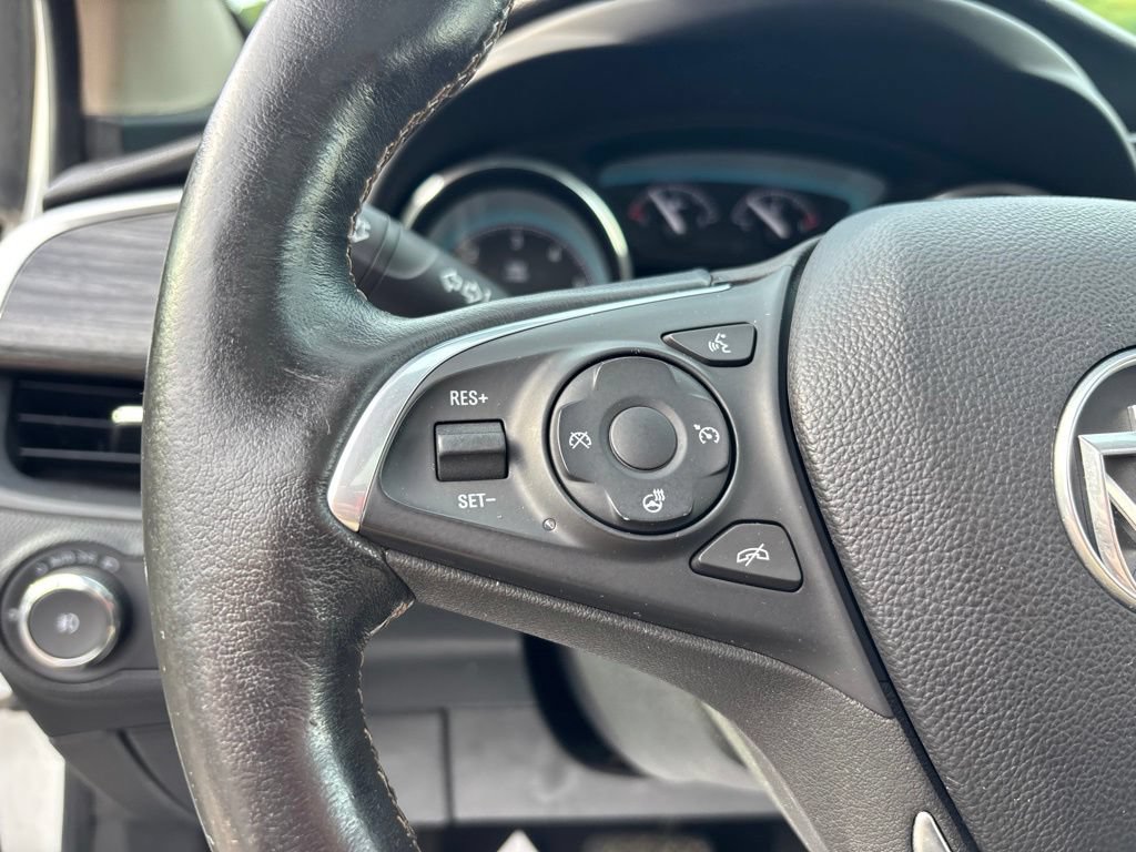 Used 2017 Buick Envision Essence AWD/4WD image 23