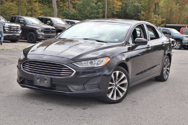 Used 2020 Ford Fusion SE AWD/4WD image 2