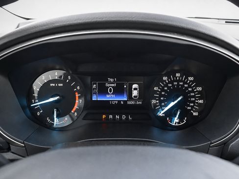 Used 2017 Ford Fusion SE FWD image 29