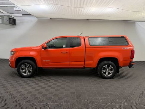 Used 2020 Chevrolet Colorado Z71 AWD/4WD image 2
