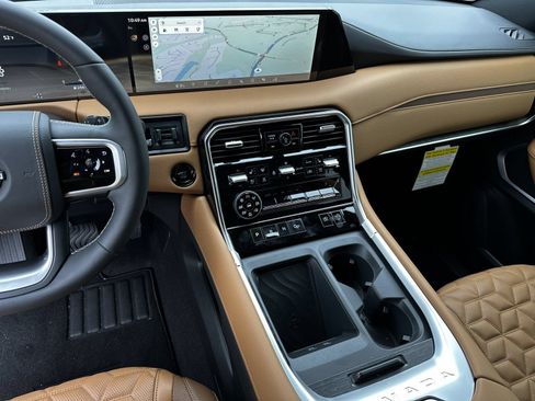 New 2026 Nissan Armada Platinum Reserve AWD/4WD image 35