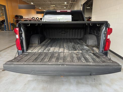 Used 2022 Chevrolet Silverado 1500 LT Trail Boss w/ Bed Protection Package AWD/4WD image 22