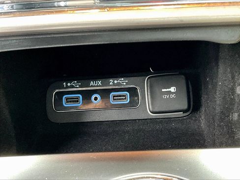 Used 2020 Jeep Grand Cherokee Limited AWD/4WD image 16