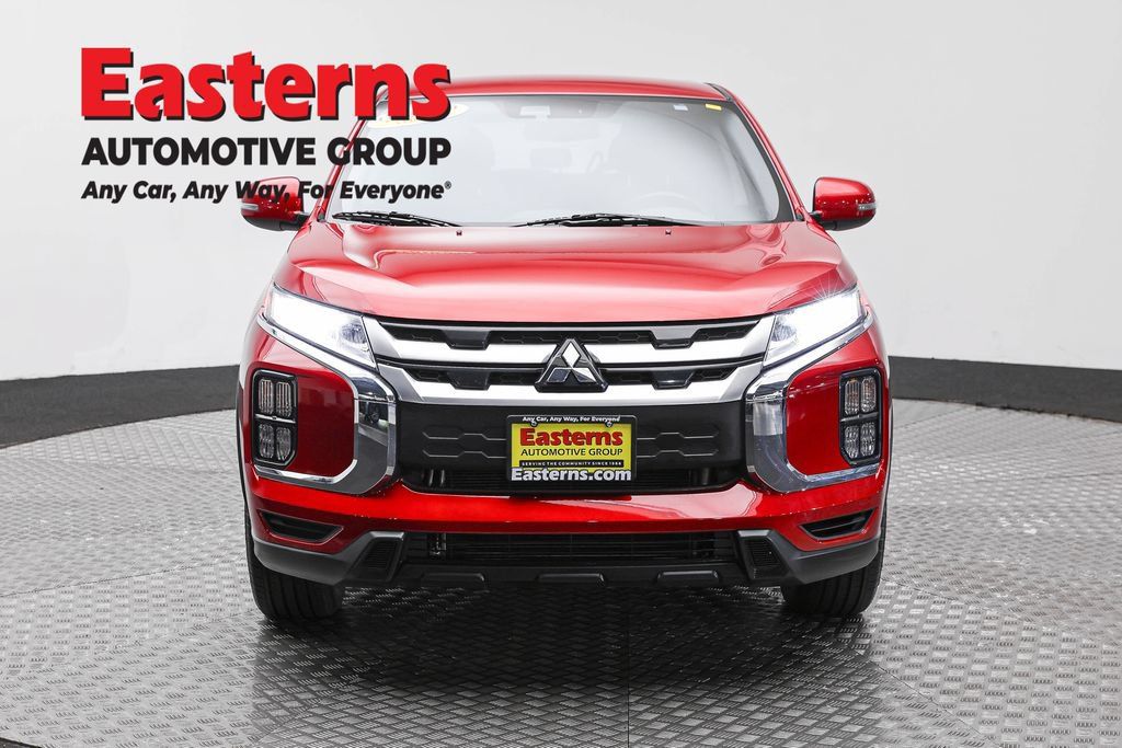 Used 2025 Mitsubishi Outlander Sport SE AWD/4WD image 4