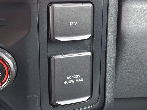 Certified 2025 Ford F250 XLT AWD/4WD image 24