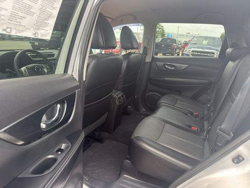 Used 2016 Nissan Rogue SL AWD/4WD image 29