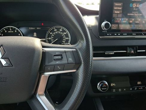 Used 2022 Mitsubishi Outlander ES AWD/4WD image 21