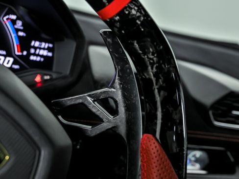 Used 2018 Lamborghini Huracan Performante AWD/4WD image 37