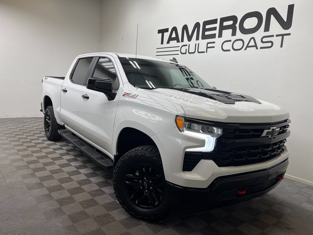 Used 2024 Chevrolet Silverado 1500 LT Trail Boss w/ Protection Package AWD/4WD image 1