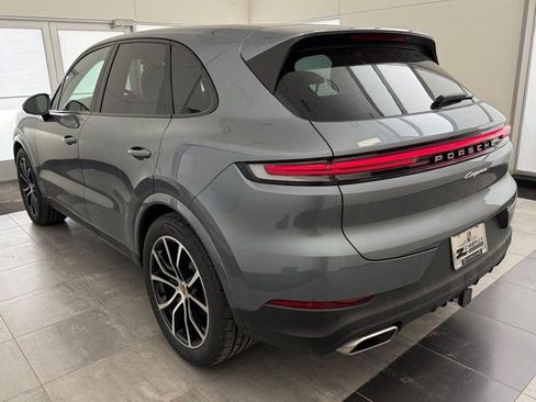 New 2026 Porsche Cayenne image 3