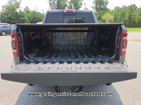 Used 2022 RAM 1500 Laramie AWD/4WD image 6
