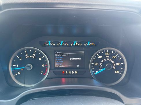 Used 2017 Ford F150 XLT w/ Equipment Group 302A Luxury AWD/4WD image 11