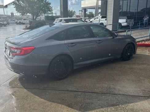 Used 2020 Honda Accord Sport image 5