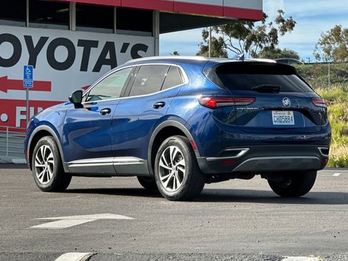 Used 2023 Buick Envision Essence image 3