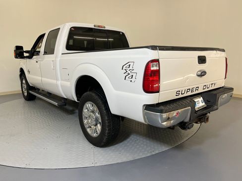 Used 2016 Ford F250 Lariat w/ Chrome Package image 3