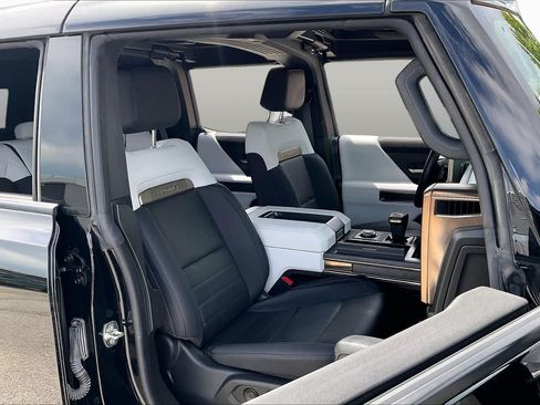 Used 2024 GMC Hummer EV 2X AWD/4WD image 8