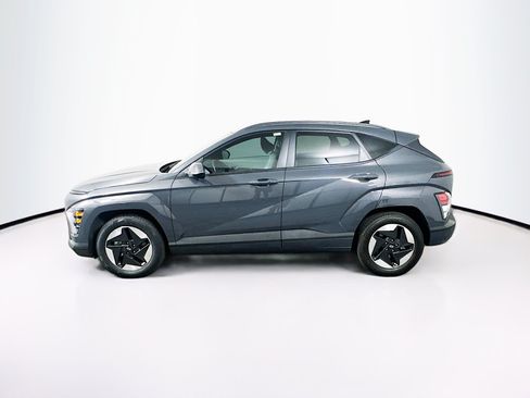 Used 2024 Hyundai Kona SEL FWD image 4