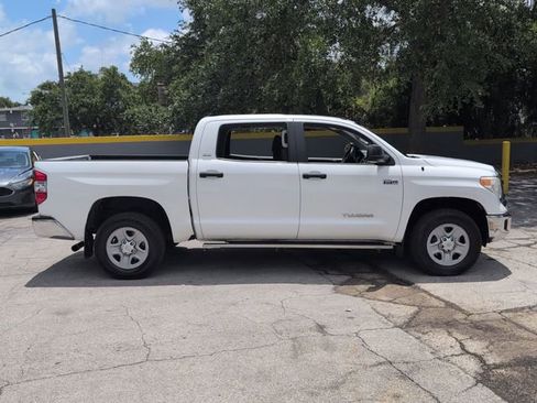 Used 2017 Toyota Tundra SR5 w/ SR5 Upgrade Package AWD/4WD image 4