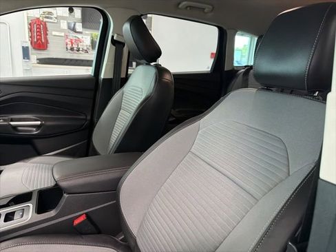 Used 2019 Ford Escape SE AWD/4WD image 14