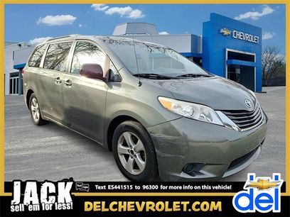 Used 2014 Toyota Sienna LE